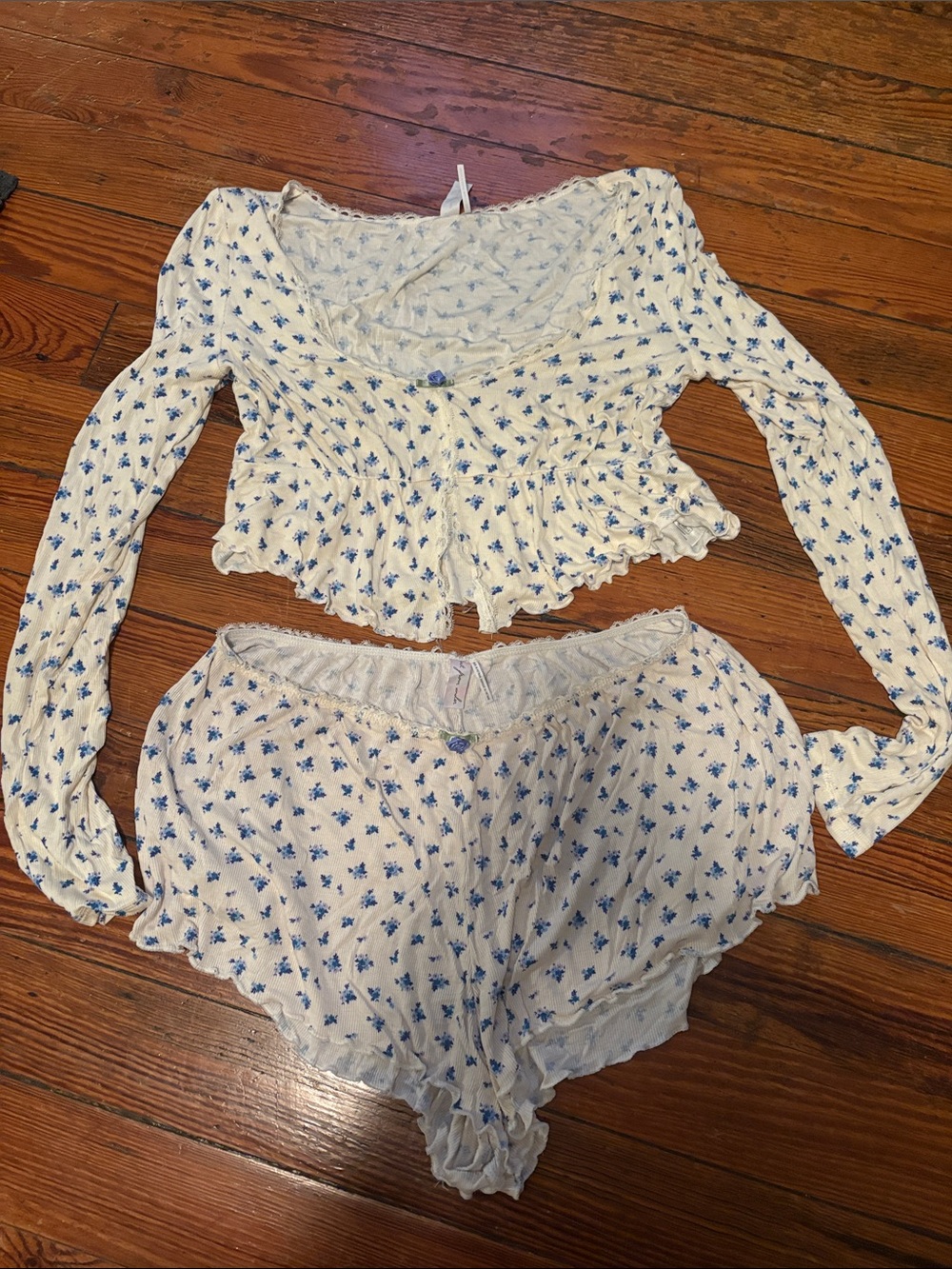 Urban Outfitters Cream Long-Sleeve Floral PJ Top & Shorts Set with Blue Print